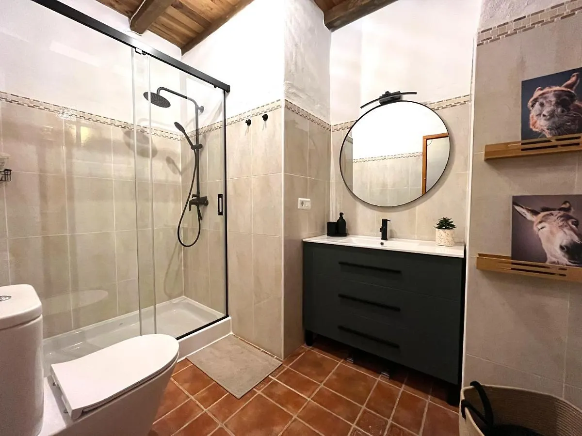 فيلا Casa Del Burro Perezoso Almáchar 0*,  إسبانيا